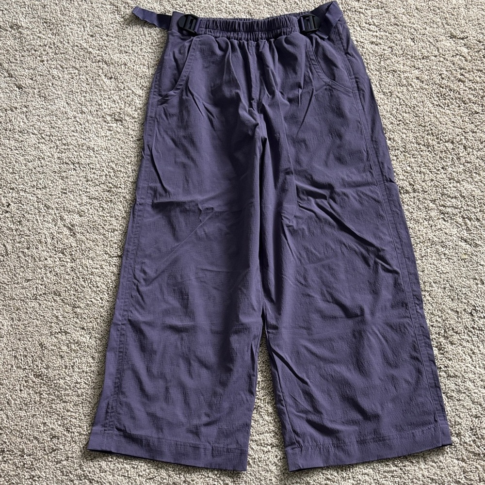 Athleta Girl Wide leg crop/ankle Pants in Purple